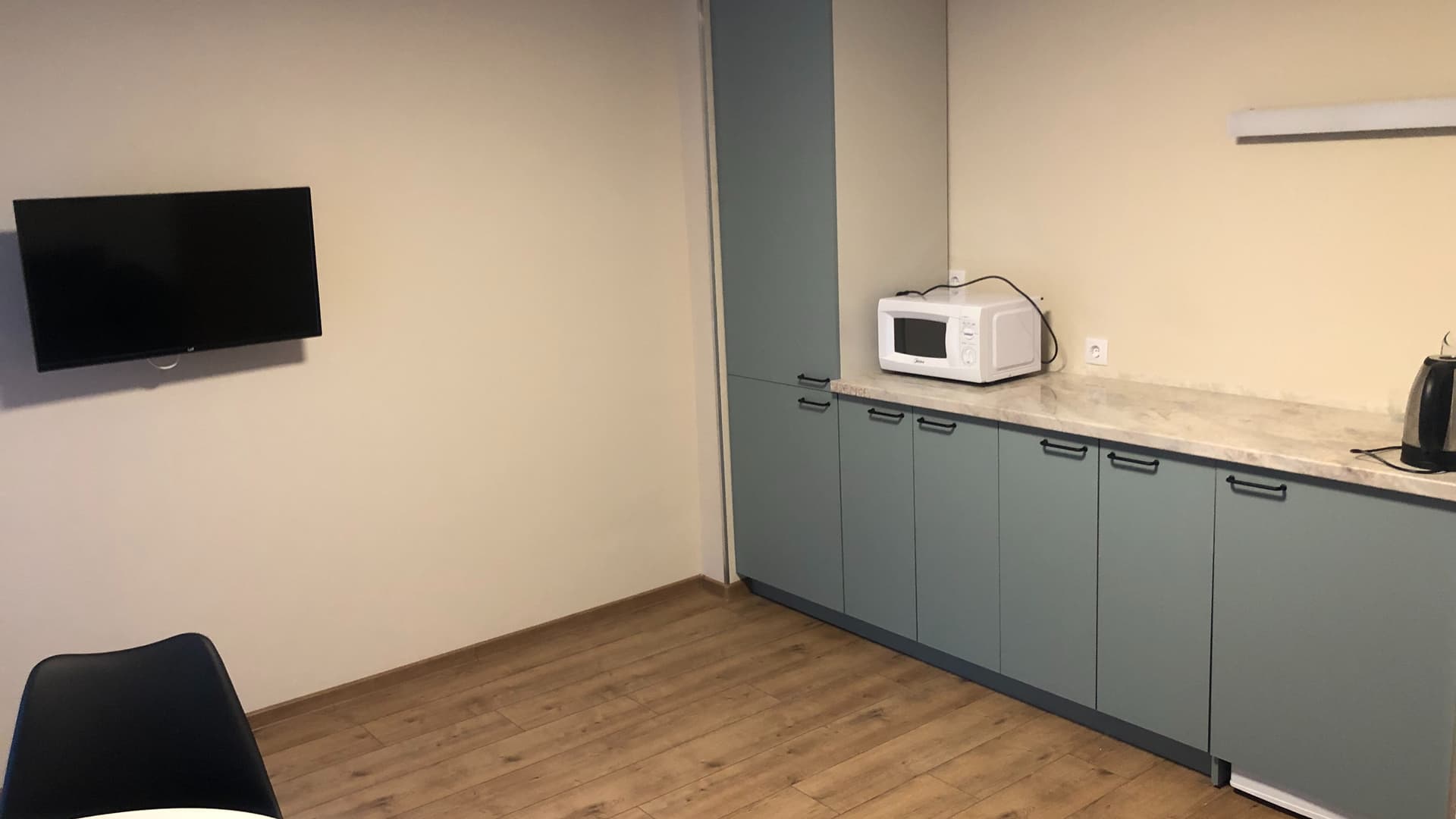 Двухместный двухкомнатный номер превью 5