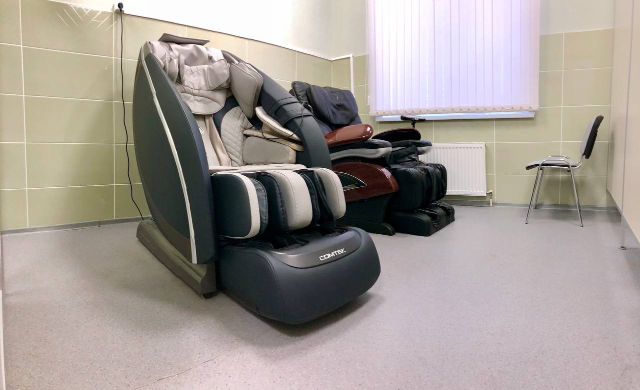 массажное кресло